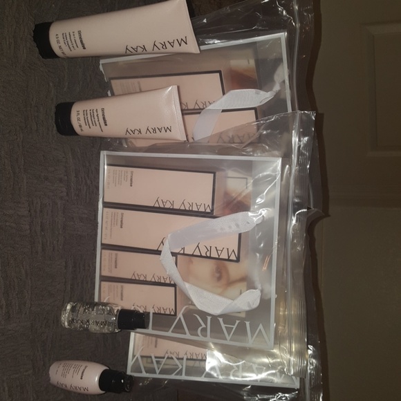 Mary Kay Other - Timewise miracle set